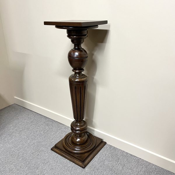 Early 20th Century Oak Pedestal