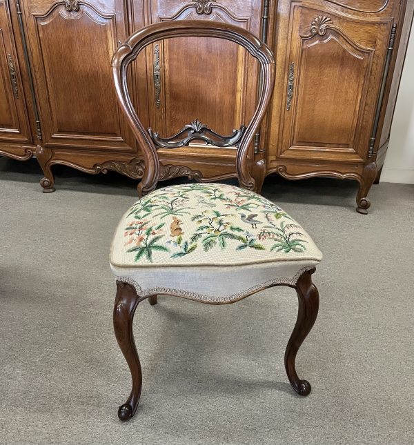 A Fine Walnut Victorian Chair