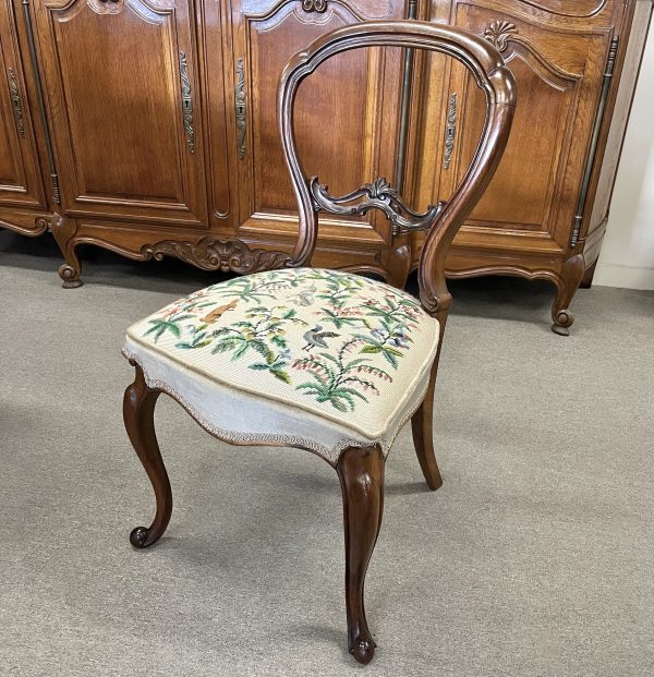 A Fine Walnut Victorian Chair