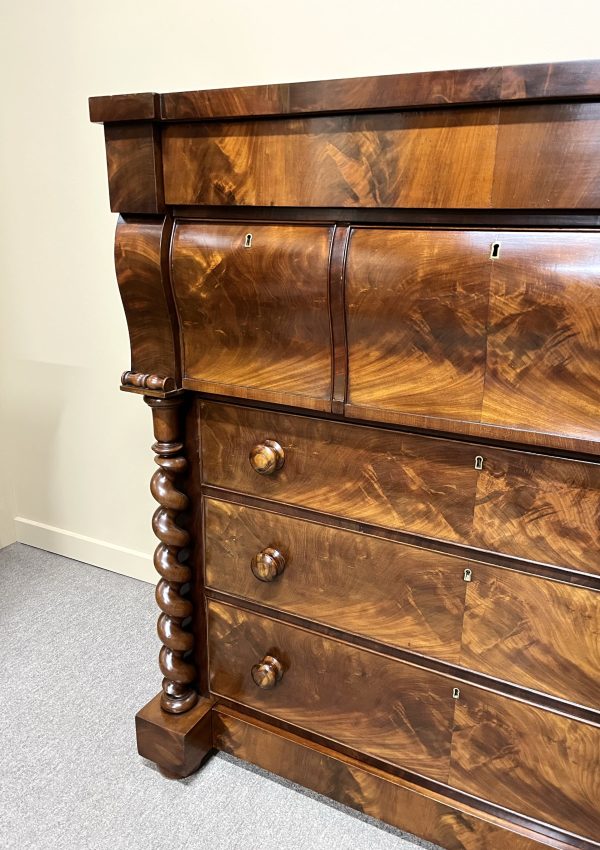 Impressive Flame Mahogany Scottish Chest