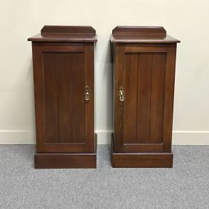 Pair of Edwardian Bedside Cabinets Pair of Edwardian Bedside Cabinets