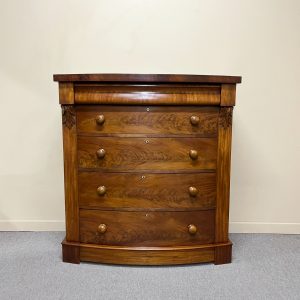 19th Century Mahogany Chest of Drawers 19th Century Mahogany Chest of Drawers