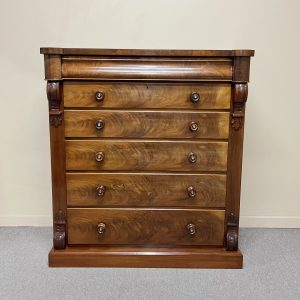 19th Century Mahogany Chest of Drawers 19th Century Mahogany Chest of Drawers