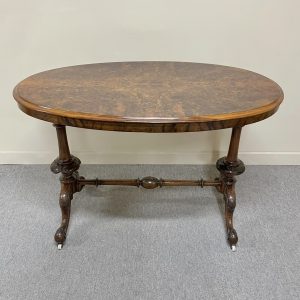 Fine 19th Century Burr Walnut Side Table Fine 19th Century Burr Walnut Side Table