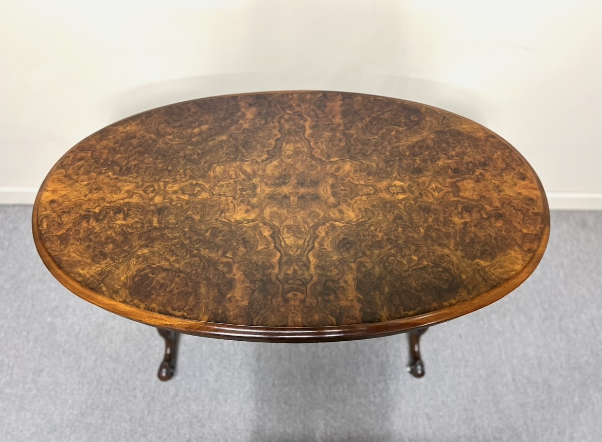 Fine 19th Century Burr Walnut Side Table Fine 19th Century Burr Walnut Side Table