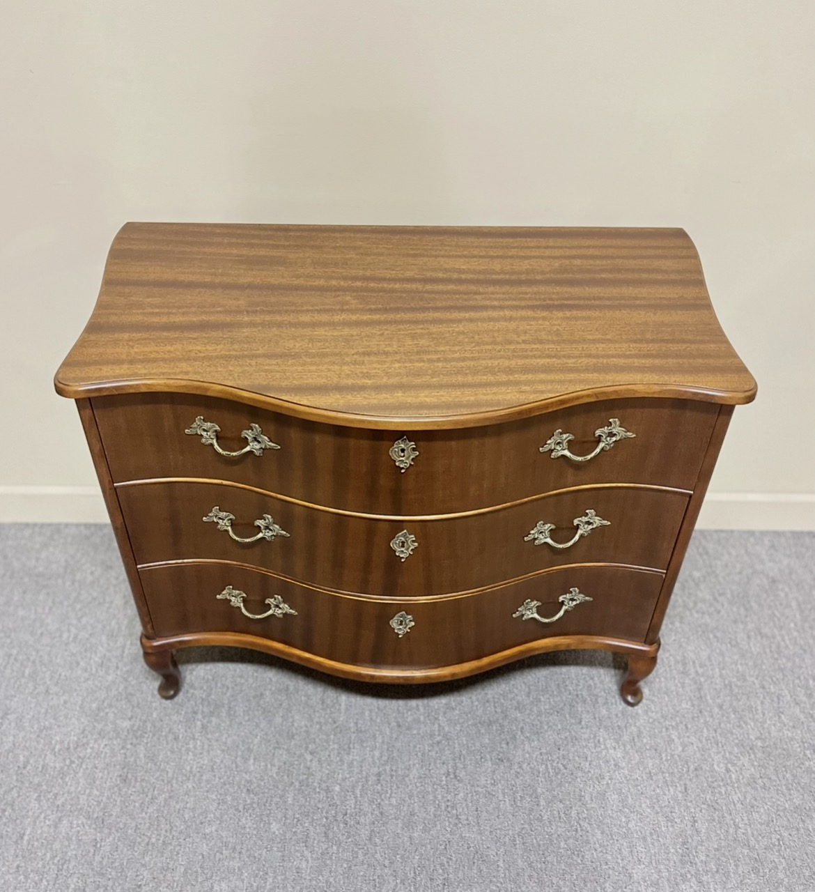 Small Vintage Mahogany Commode Small Vintage Mahogany Commode