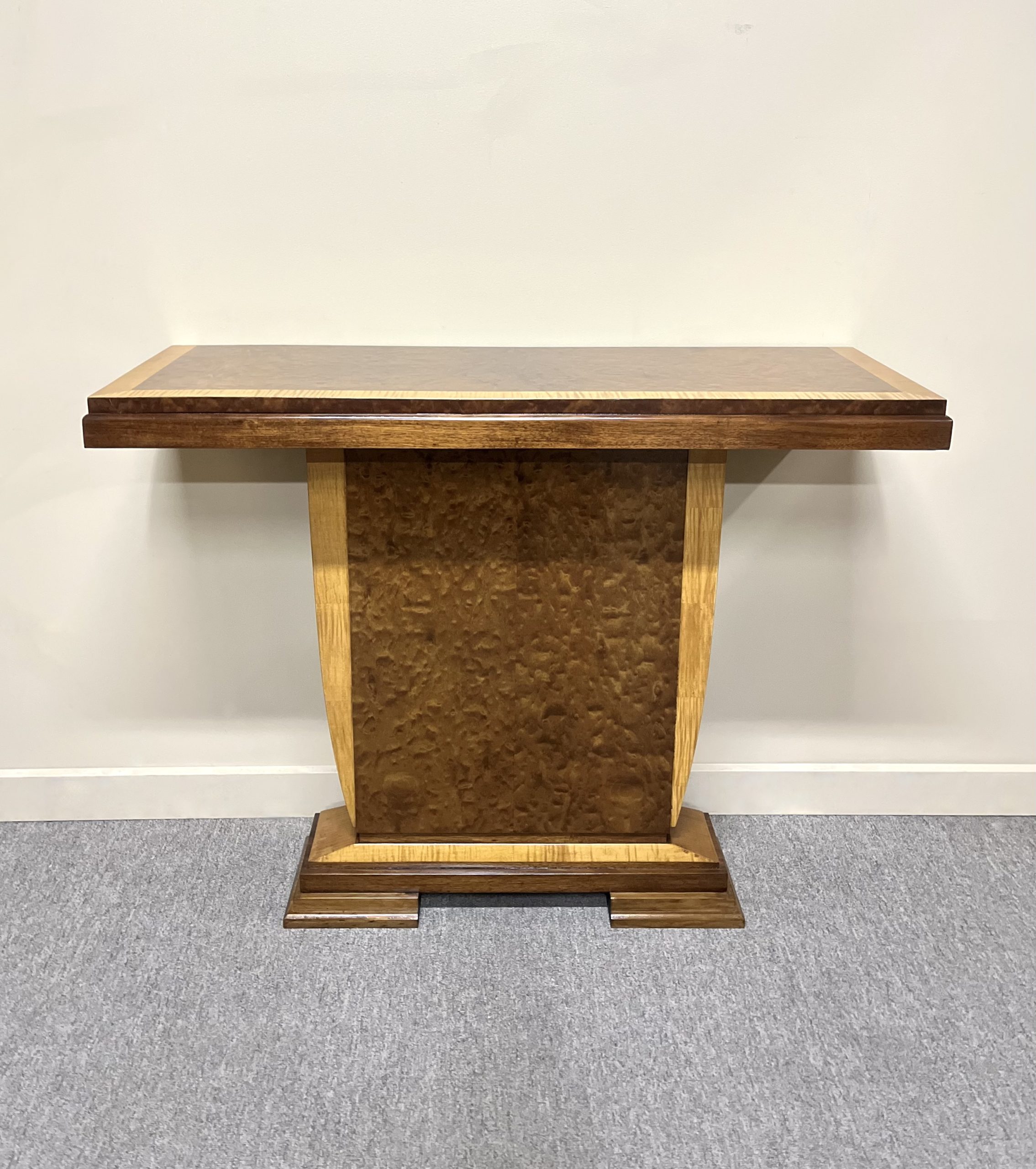 French Art Deco Hall Table French Art Deco Hall Table