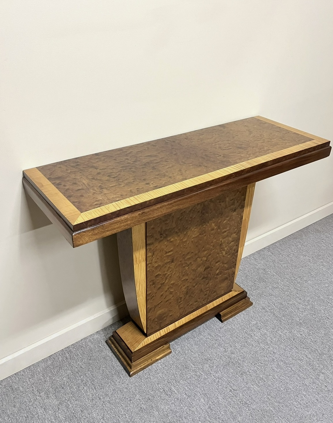 French Art Deco Hall Table French Art Deco Hall Table