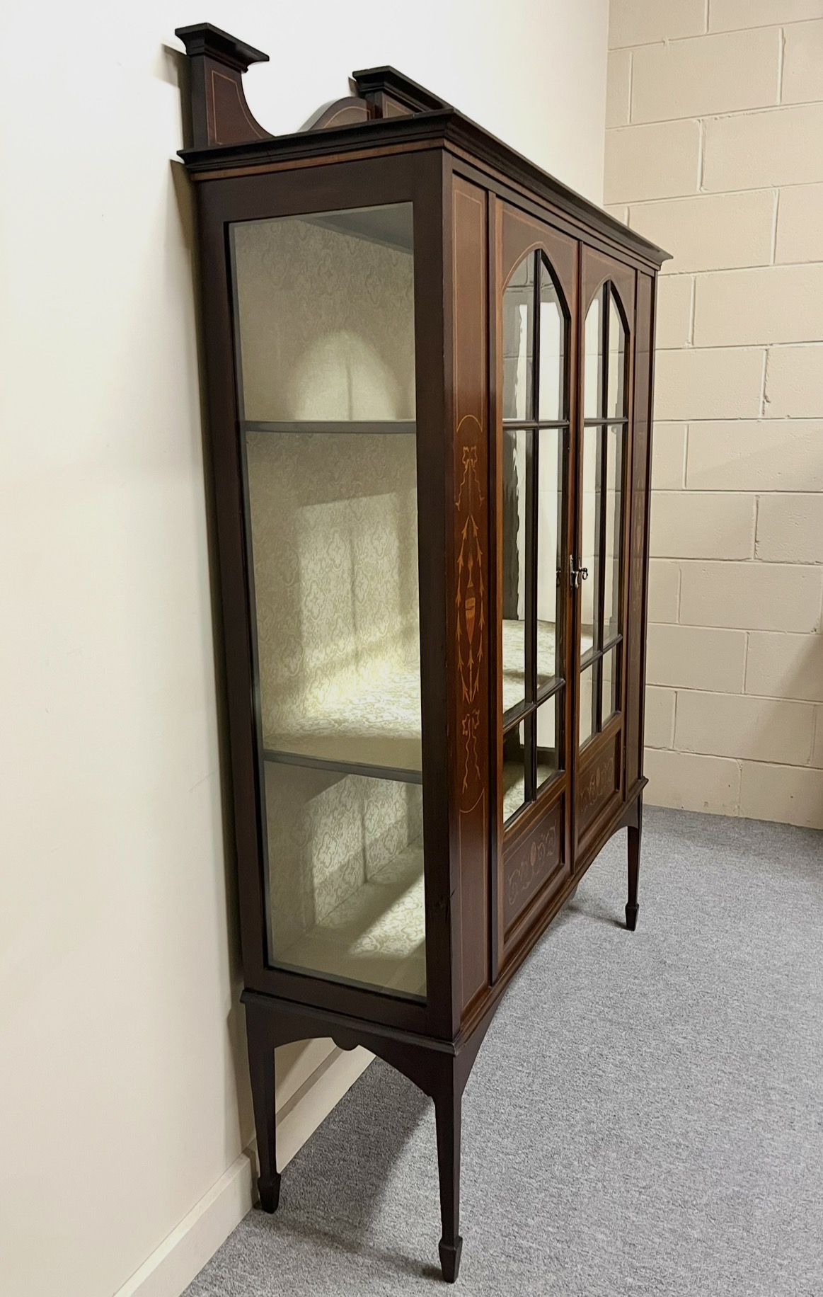 Edwardian Sheraton Style Display Cabinet Edwardian Sheraton Style Display Cabinet