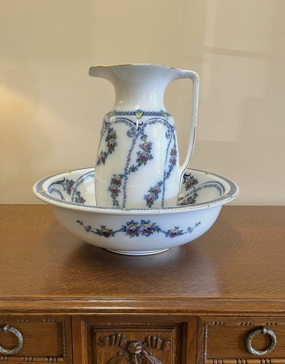 Edwardian Jug & Basin Set, c.1910 Edwardian Jug & Basin Set, c.1910
