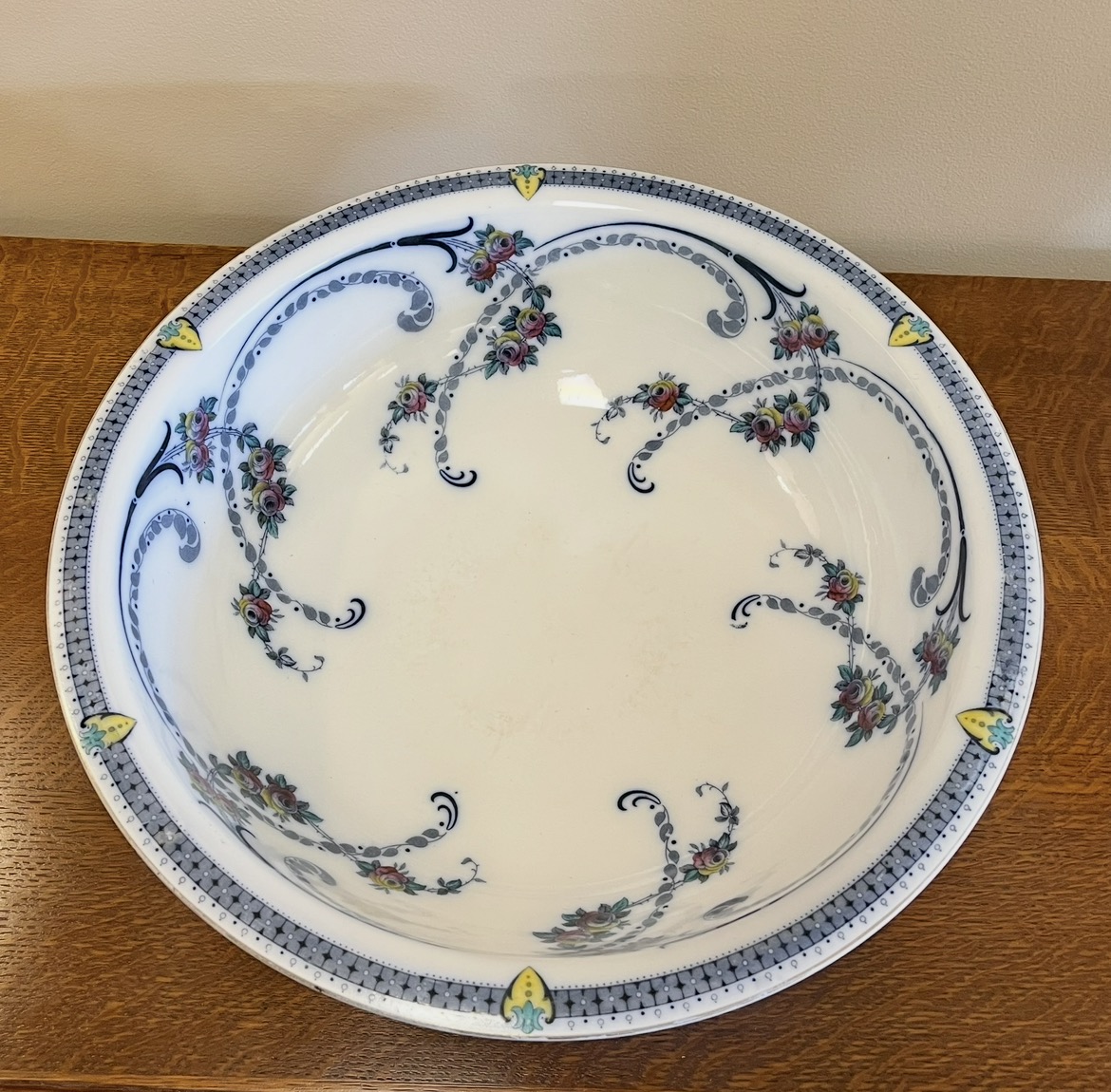 Edwardian Jug & Basin Set, c.1910 Edwardian Jug & Basin Set, c.1910