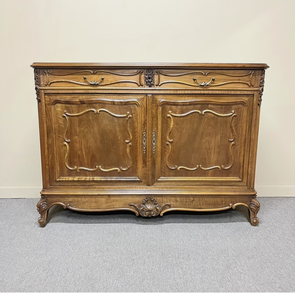 Fine French Louis XV Style Buffet c.1900 Fine French Louis XV Style Buffet c.1900