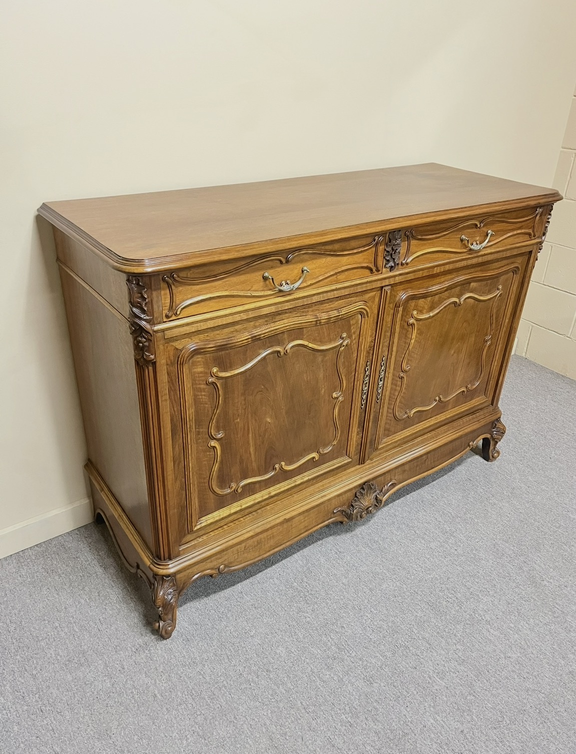 Fine French Louis XV Style Buffet c.1900 Fine French Louis XV Style Buffet c.1900