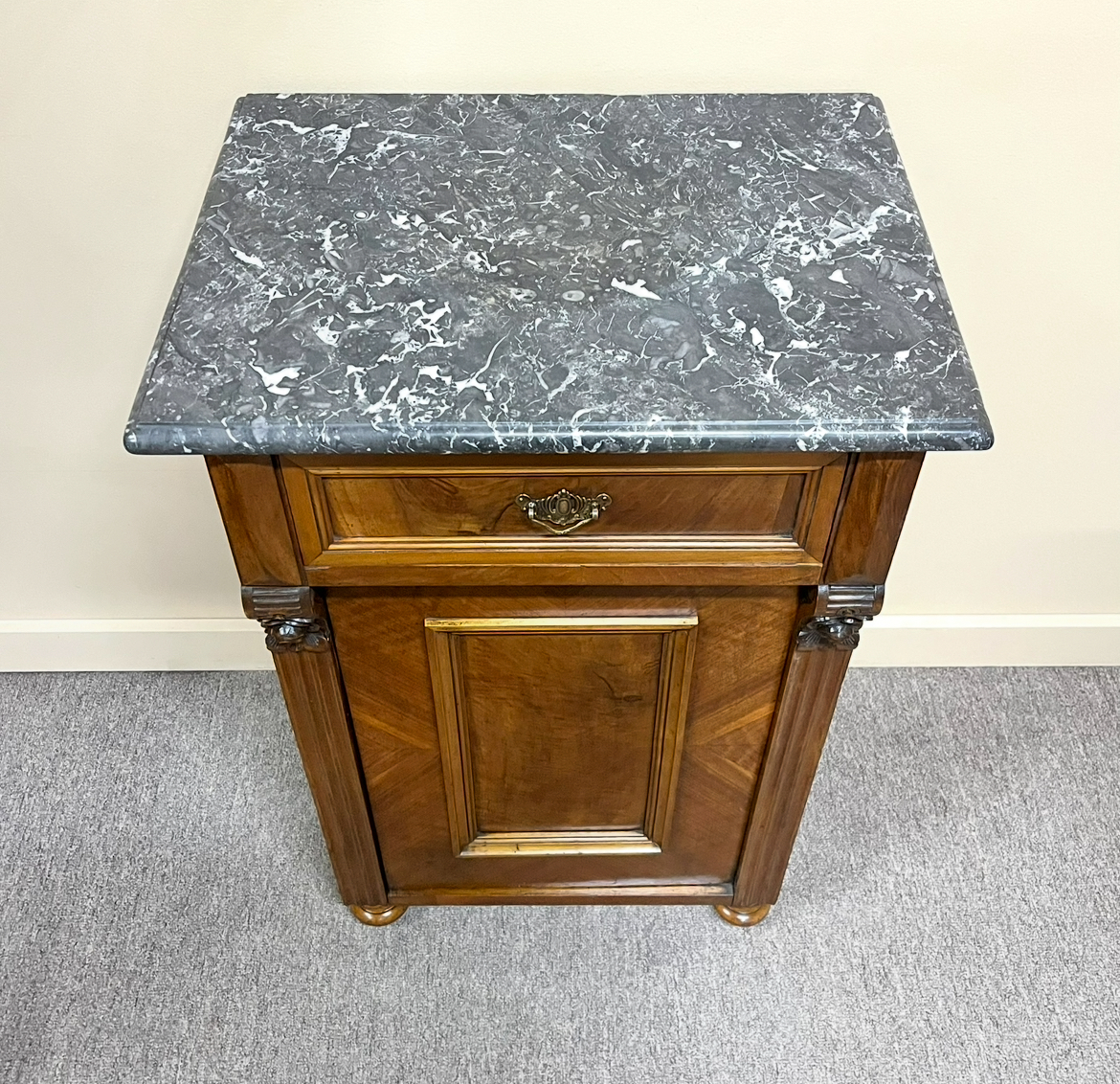 19th Century Walnut Bedside Cabinet 19th Century Walnut Bedside Cabinet