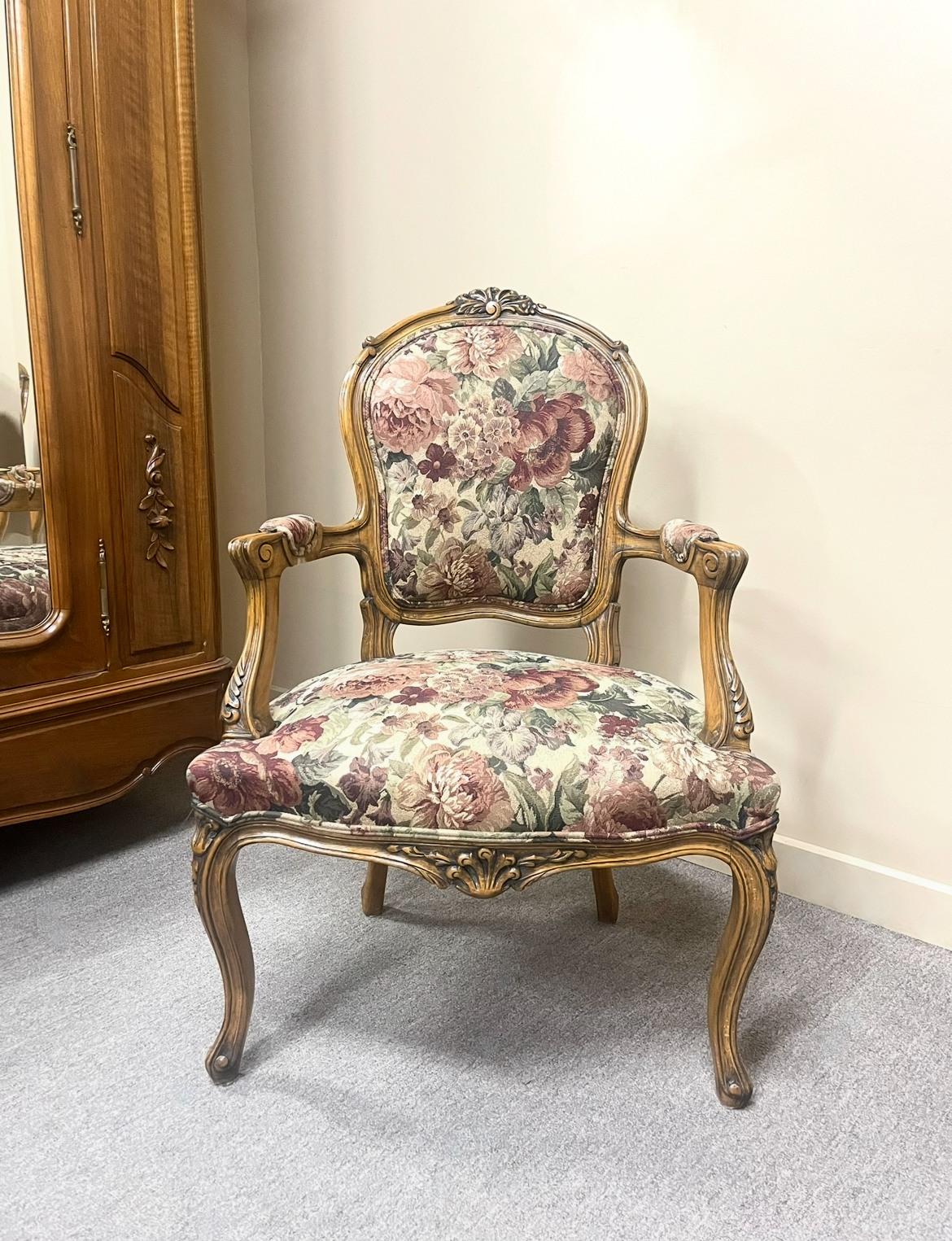 Pair of French Vintage Louis XV Style Fauteuils Pair of French Vintage Louis XV Style Fauteuils