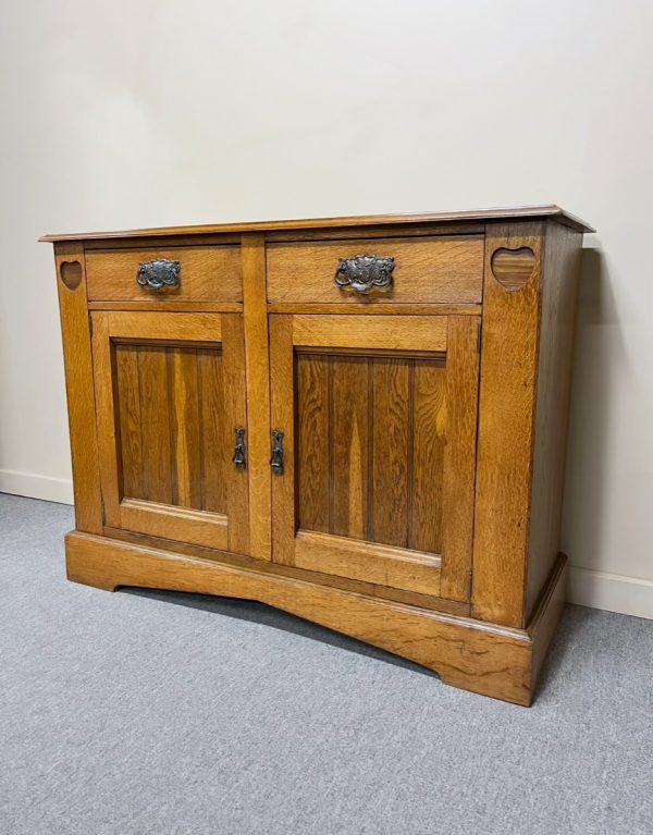English Arts & Crafts Oak Sideboard
