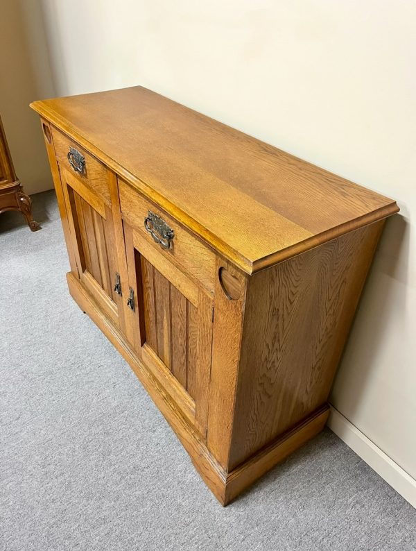 English Arts & Crafts Oak Sideboard
