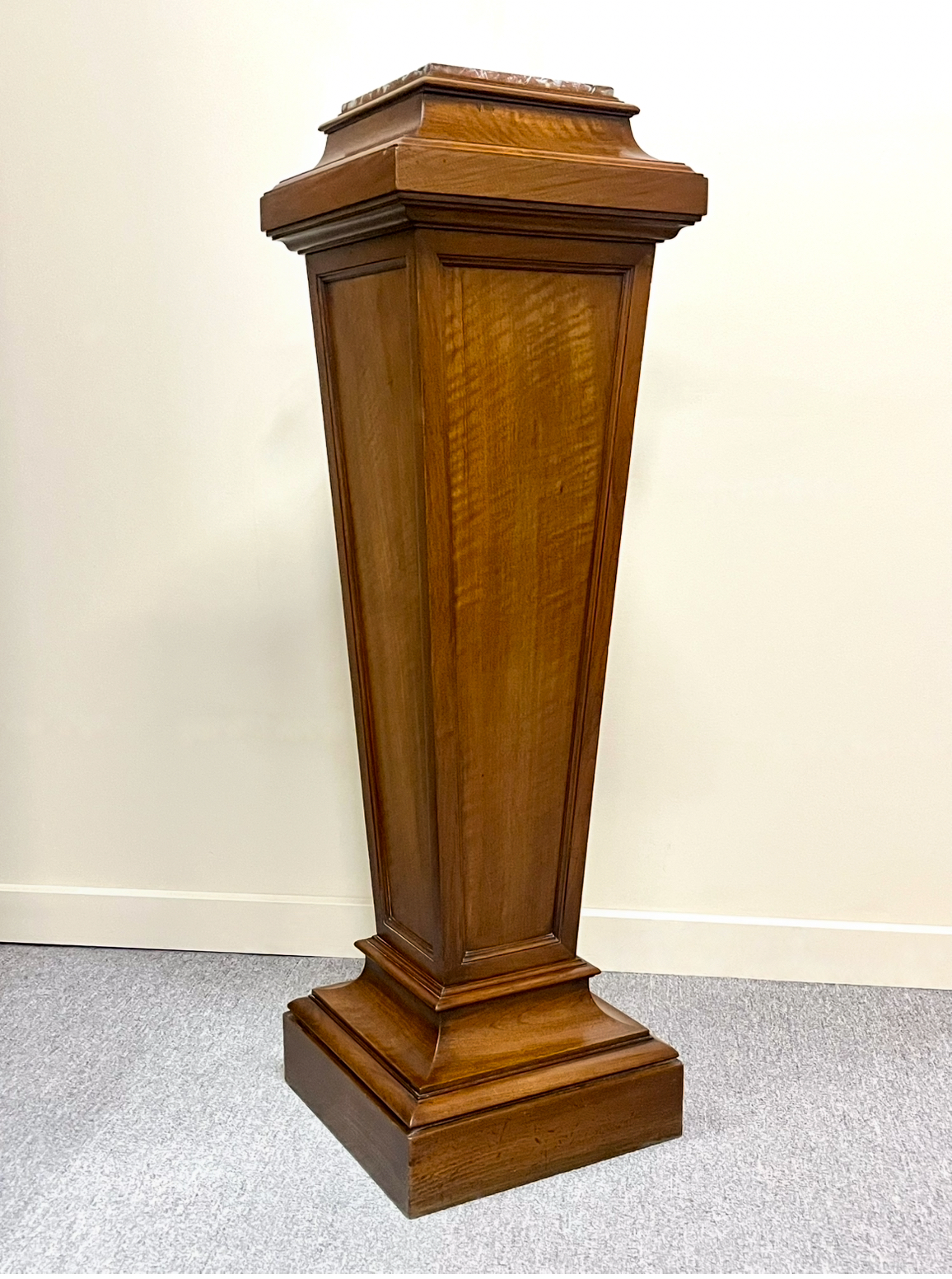 19th Century French Neoclassical Pedestal 19th Century French Neoclassical Pedestal