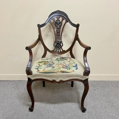 19th Century Hepplewhite Style Mahogany Chair